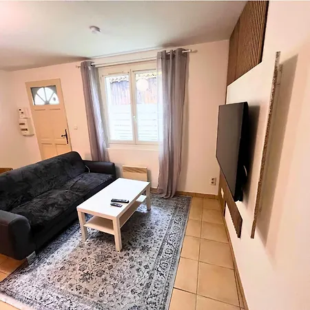 Cocon Equipe Avec Jardin Au Centre-ville Casa de Férias