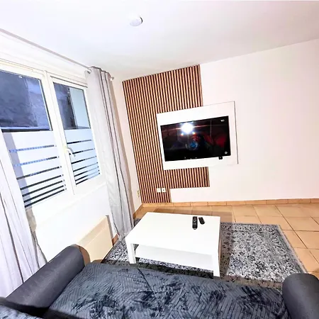 Cocon Equipe Avec Jardin Au Centre-ville Casa de Férias