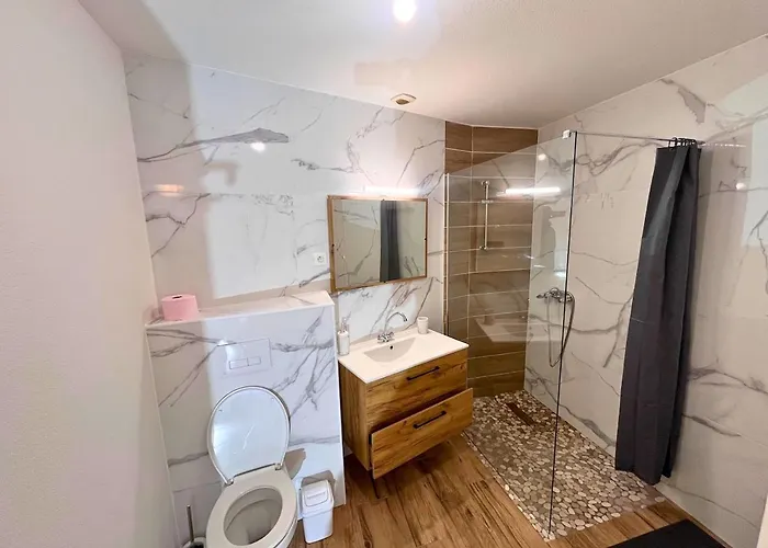 Cocon équipé Avec Jardin Au Centre-ville Casa vacanze Saint-Gaudens (Haute-Garonne)