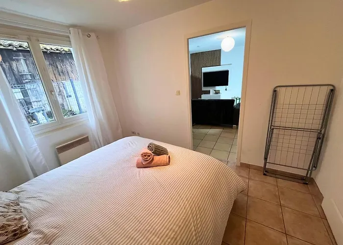 Cocon équipé Avec Jardin Au Centre-ville Casa vacanze Saint-Gaudens (Haute-Garonne)